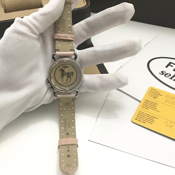 Auth $5800 diamond Fendi Selleria watch inbox - Picture 6 of 8